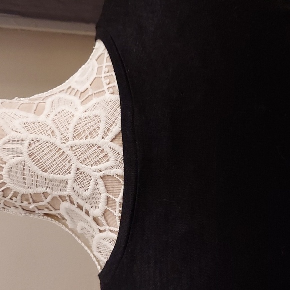 ABOUND Black Long Sleeve Pullover Crossover Twist Waist Top - Picture 6 of 11